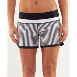 Lululemon Groovy Run Short Classic Stripe Black White size 8